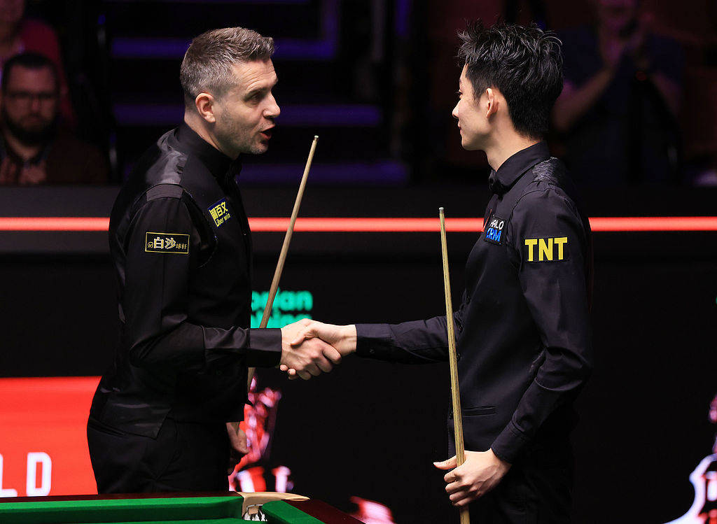 斯诺克世锦赛八强！吴宜泽掀翻塞尔比