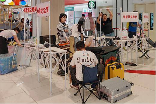 “只要鸟巢有演唱会，我们店必须是爆满”，商场爆单别有范式｜五一消费调查