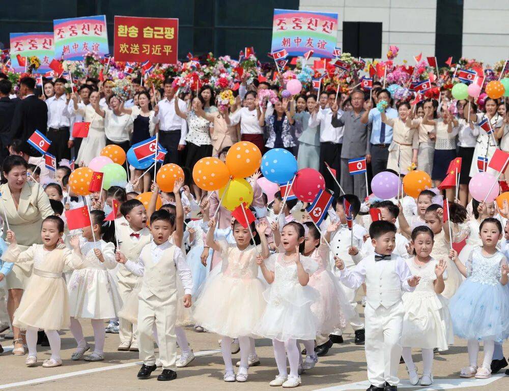 图讯丨金正恩为习近平举行欢送仪式